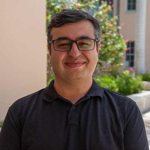 Portrait of Hesam Sharifan