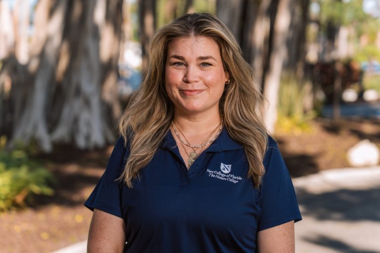 Headshot of Richelle Porambo