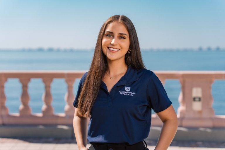 Headshot of Sarah Perez