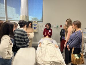 Students Visit the Simulation Lab at the Kolschowsky Research and Education Institute.